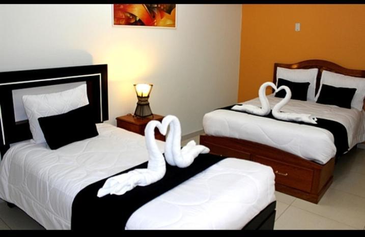 Hostal Universal Huaraz Exterior foto
